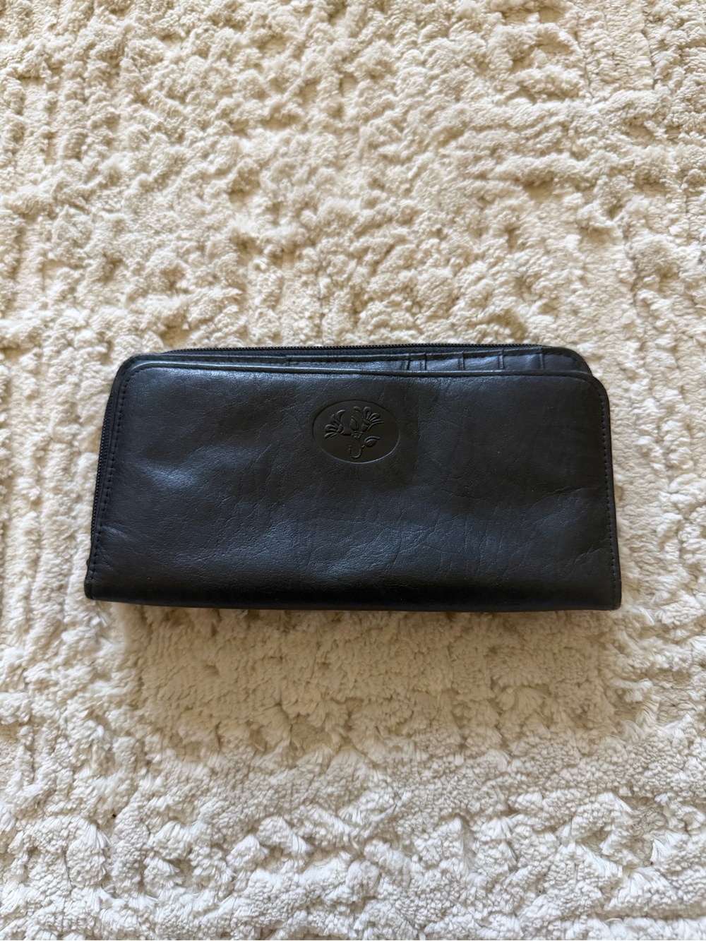 Buxton Black Leather Zip Wallet - Classic Organizer